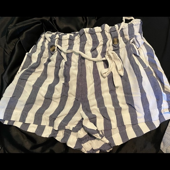 American Eagle Outfitters Pants - American Eagle Women’s Shorts